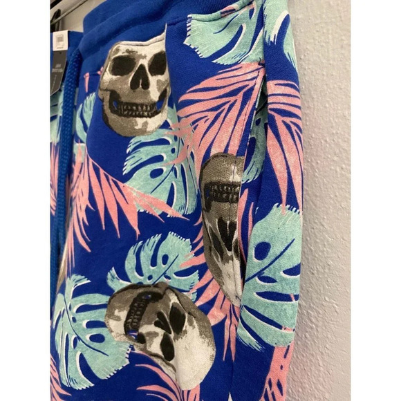 MENS SKULL & PALM LEAVES SUMMER LOUNGE SHORTS WITH POCKETS SIZE MEDIUM BRAND NEW - Picture 3 of 7